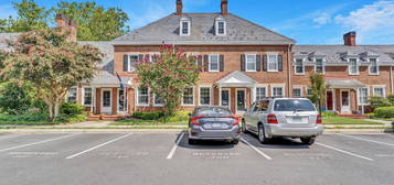 4335 36th St S, Arlington, VA 22206