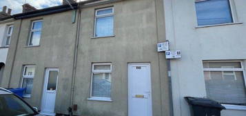 3 bed terraced house for sale