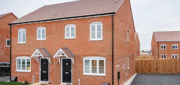 3 bedroom semi-detached house to rent