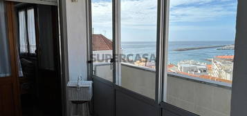 Apartamento T2 com vista mar