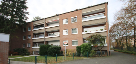 Stilvolle 4,5-Raum-Maisonette-Wohnung mit gehobener Innenausstattung mit Balkon und EBK in Neuss