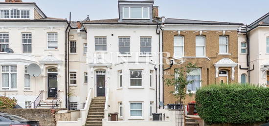 Flat to rent in Denver Road, London N16