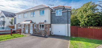 3 bed semi-detached house to rent