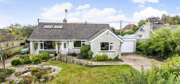 2 bed bungalow for sale