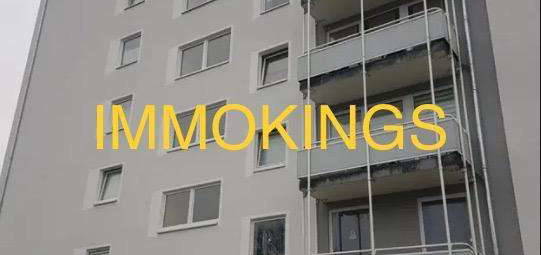 Exklusive, modernisierte 1-Zimmer-Wohnung mit Balkon und EBK in Laatzen