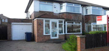 3 bed semi-detached house to rent