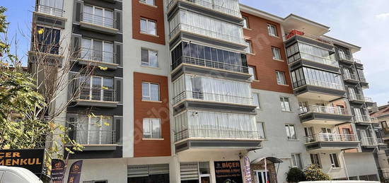 EŞYALI KİRALIK 3+1 Ayvalı estergon caddesi üzerinde