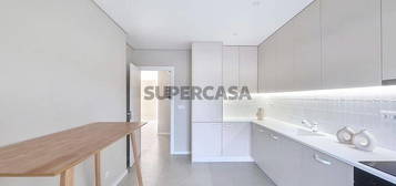 Casa / Villa T3 em A dos Cunhados e Maceira de 218,00 m²