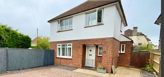 3 bedroom detached house