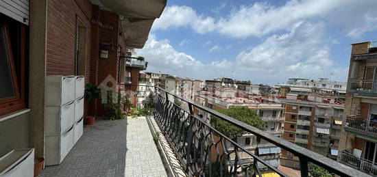 Quadrilocale viale Colli Aminei, Colli Aminei - Capodimonte, Napoli