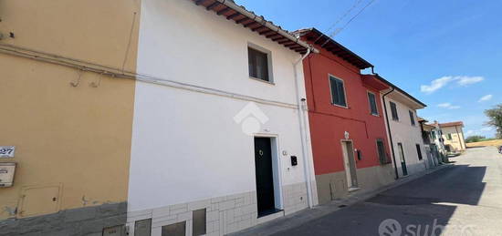 CASA SEMINDIPENDENTE A FUCECCHIO