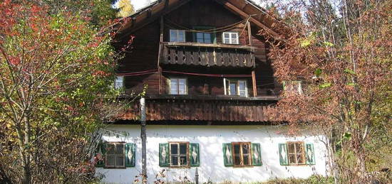 Bauernhaus mit Wirtschaftsgebäude in Stall im Mölltal