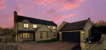 5 bed detached house for sale