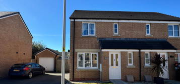 3 bed semi-detached house for sale