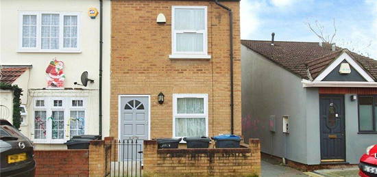 2 bedroom end of terrace house