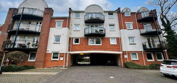 2 bed flat for sale