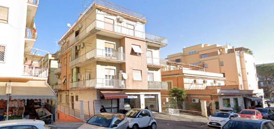 Villa all'asta in via Tiburtina Valeria s.n.c