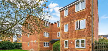 Flat for sale in Redford Close, Feltham TW13