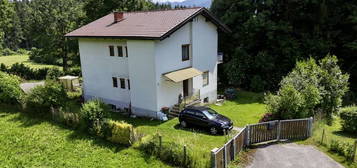 Ländliche Ruhe trifft Gestaltungsfreiheit - Haus mit großem Garten bei Ferndorf