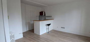 Studio 1 pièce 30 m²