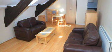 2 bed flat to rent