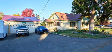 302 SE 5th St, Enterprise, OR 97828