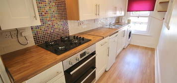 2 bed flat to rent