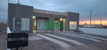 Casa En Alquiler 2 Dormitorios Y 2 Baños Meseta De Añelo
