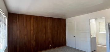 1514 Erbbe St NE, Albuquerque, NM 87112