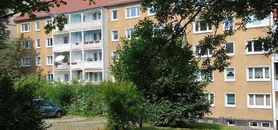 4-Raum-Wohnung mit Balkon und Tageslichtbad