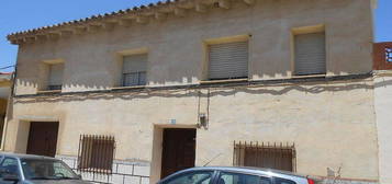 Casa en calle La Solana en Argamasilla de Alba