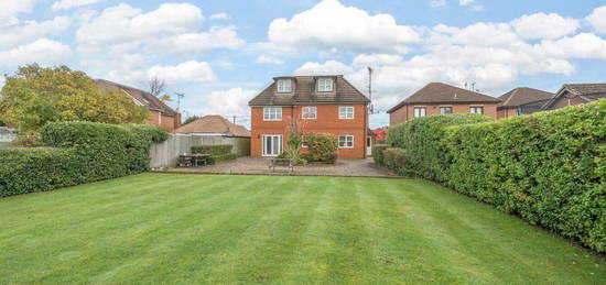 Flat for sale in 506 Reading Road, Winnersh, Berkshire RG41