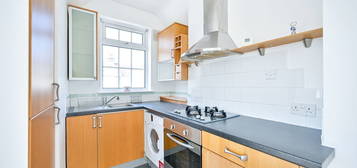 Maisonette to rent in Adela Avenue, Motspur Park, New Malden KT3