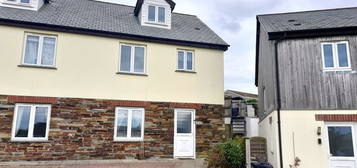 4 bed semi-detached house for sale