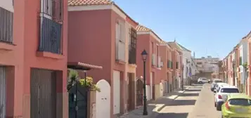 Casa adosada en Centro