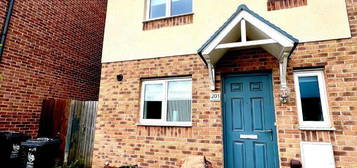 3 bedroom end of terrace house for sale