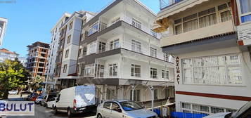 BULUT EMLAK'TAN 56'LARDA CADDEYE YAKIN FULL YAPILI 4+1 DAİRE