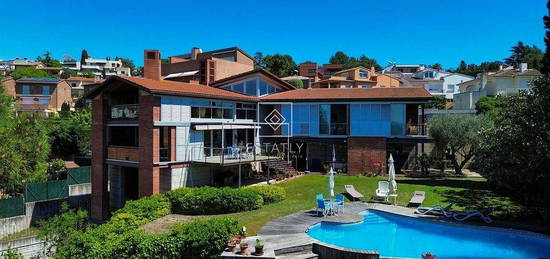 Chalet en calle Pujada de la Barrufa en Montjuïc, Girona