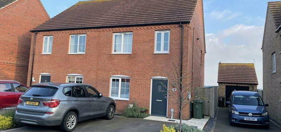 3 bedroom semi-detached house for sale