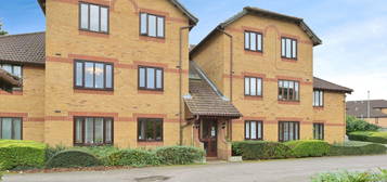 Flat for sale in Hirondelle Close, Northampton, Northamptonshire NN5