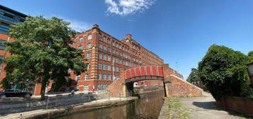 Flat to rent in Royal Mills, Manchester M4