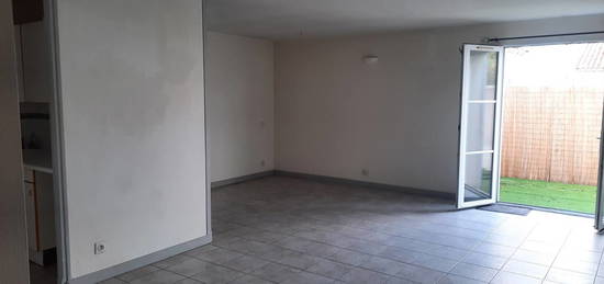 Appartement  à louer, 3 pièces, 2 chambres, 67 m²