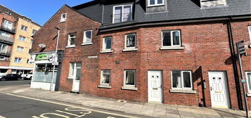 Flat to rent in Knowsley Road, Cosham, Portsmouth PO6