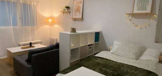 Studio meublé cosy – 25m² – À 20 min de Châtelet (Métro 14)