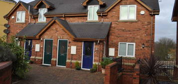 Flat to rent in Stafford Close, Stone ST15