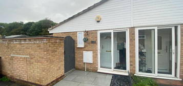 3 bedroom semi-detached bungalow for sale