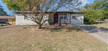 1504 Mary K Ln, White Settlement, TX 76108