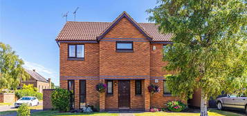 Detached house for sale in Cooks Meadow, Edlesborough, Buckinghamshire LU6