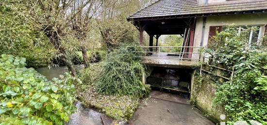 Moulin 1 étage  à vendre, 5 pièces, 3 chambres, 176 m²