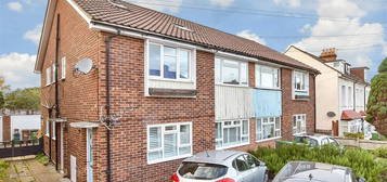 Maisonette for sale in Albert Road, Sutton, Surrey SM1